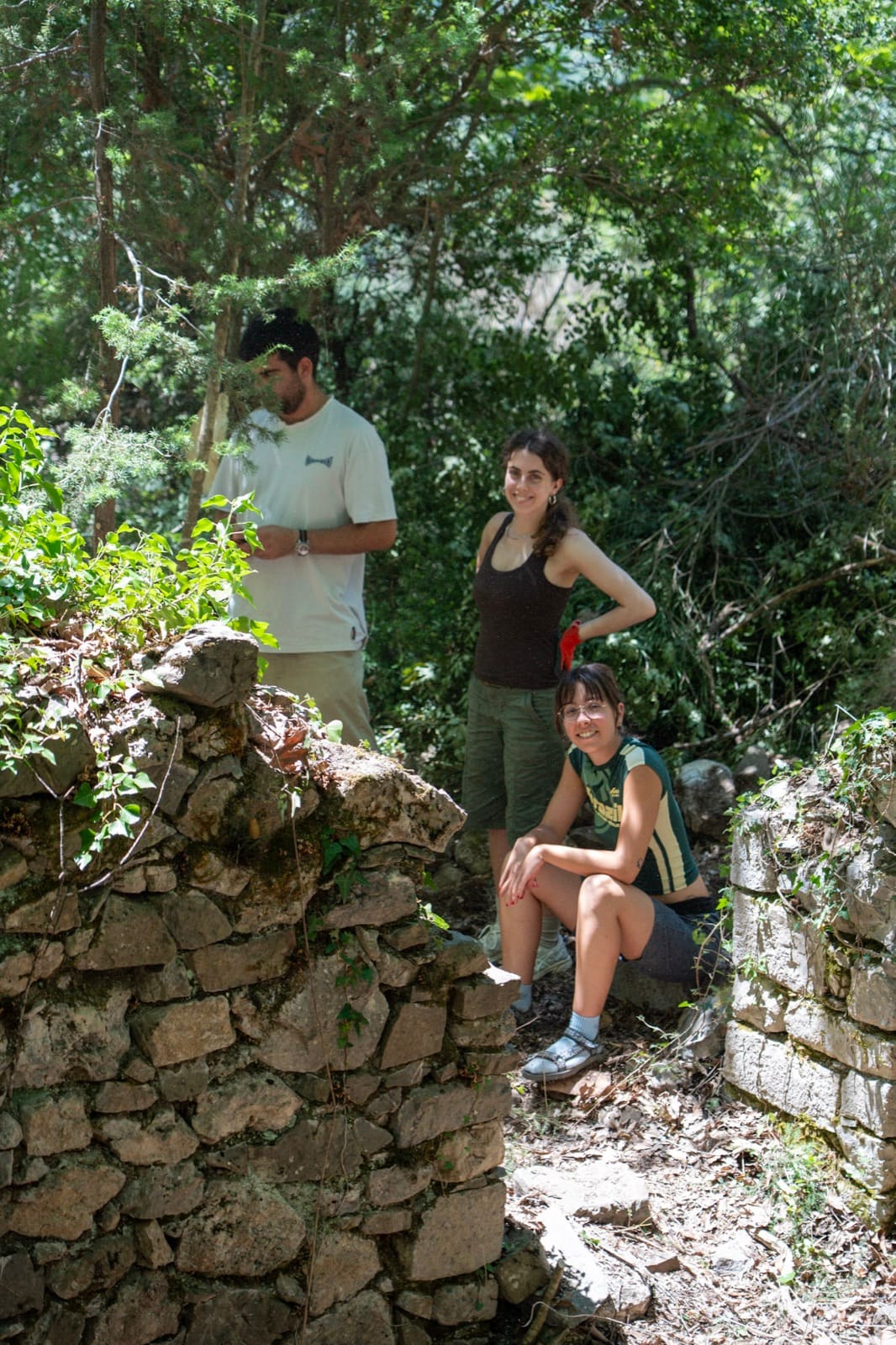 Φοιτητές καταγράφουν τη λιθοδομή του νερόμυλου