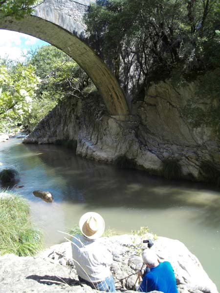 To gefiri sto Domoko b