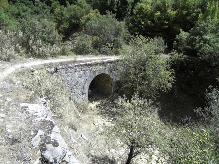 To gefiri tis Skalitsas