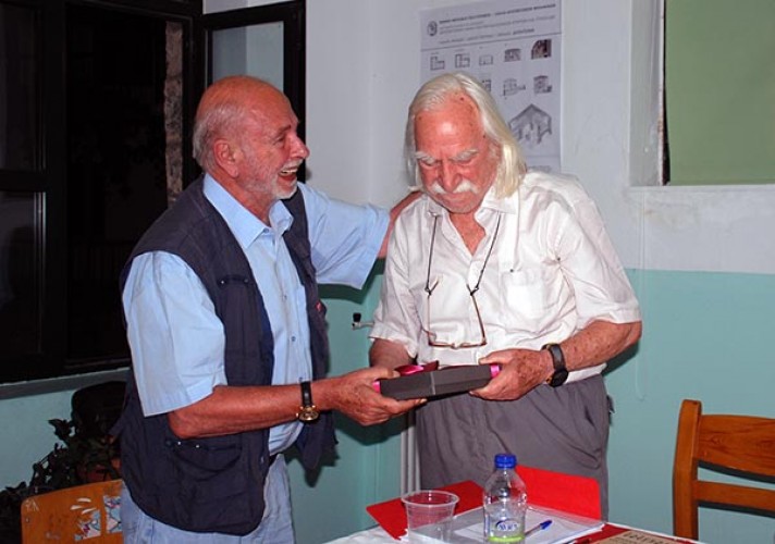 Aνακήρυξη του Άγγελου Δεληβοριά ως επίτιμου μέλους της ΚΠ Άνθη της Πέτρας 